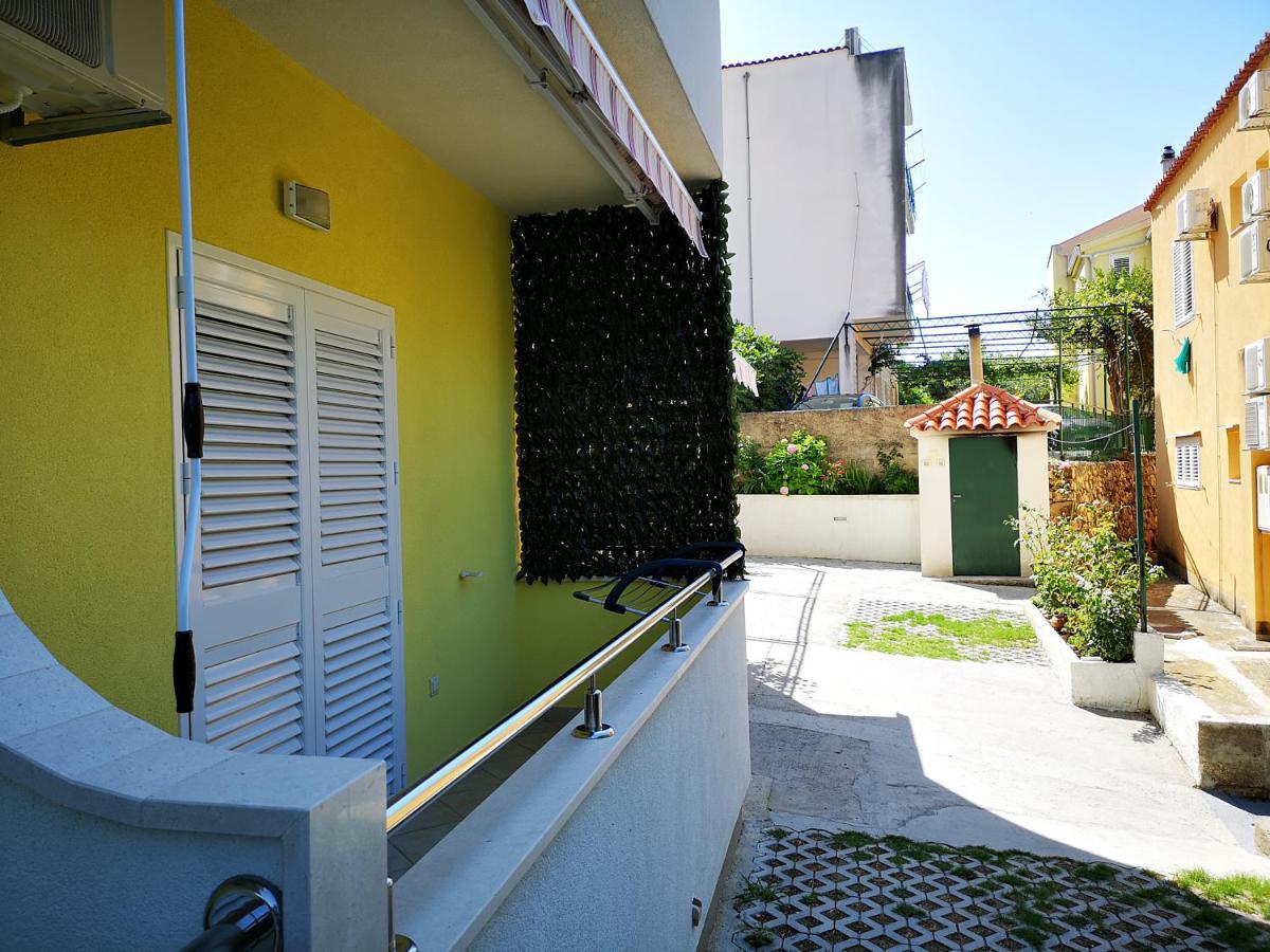 Deluxe Apartment F & M Tucepi Exterior photo